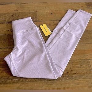 ELEVEN by Venus Williams Lavender Zebra  Soft textured Leggings NWT Size XS
